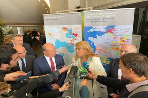 L'appel des élus des territoires transfrontaliers à Bayonne lors de l'assemblée générale de la MOT L'appel des élus des territoires transfrontaliers à Bayonne lors de l'assemblée générale de la MOT